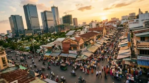 Vue aérienne d'un marché traditionnel bondé au coucher de soleil