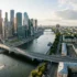 Vue aérienne de Moscou avec gratte-ciel et fleuve